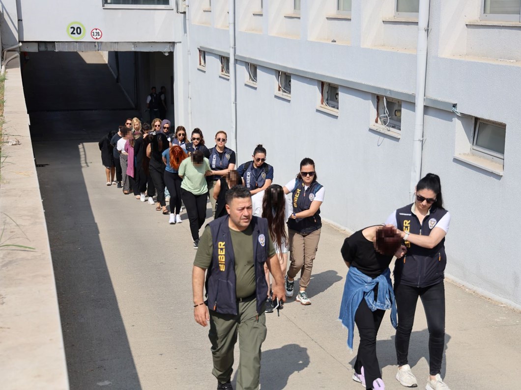 Cumhuriyet tarihinin en büyüğü! Yasa dışı bahis operasyonunda 83 tutuklama