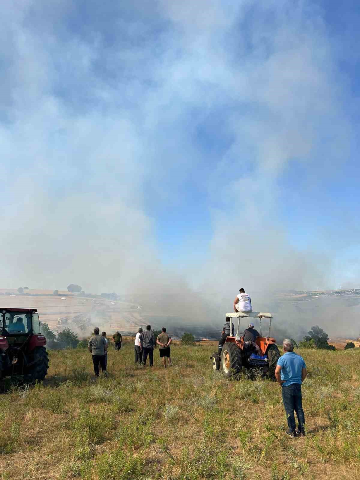 tekirdagda-alev-alev-yanan-bugday-tarlasi-kule-dondu